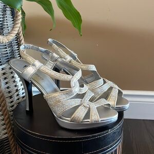 Silver sandals/Size 8 1/2